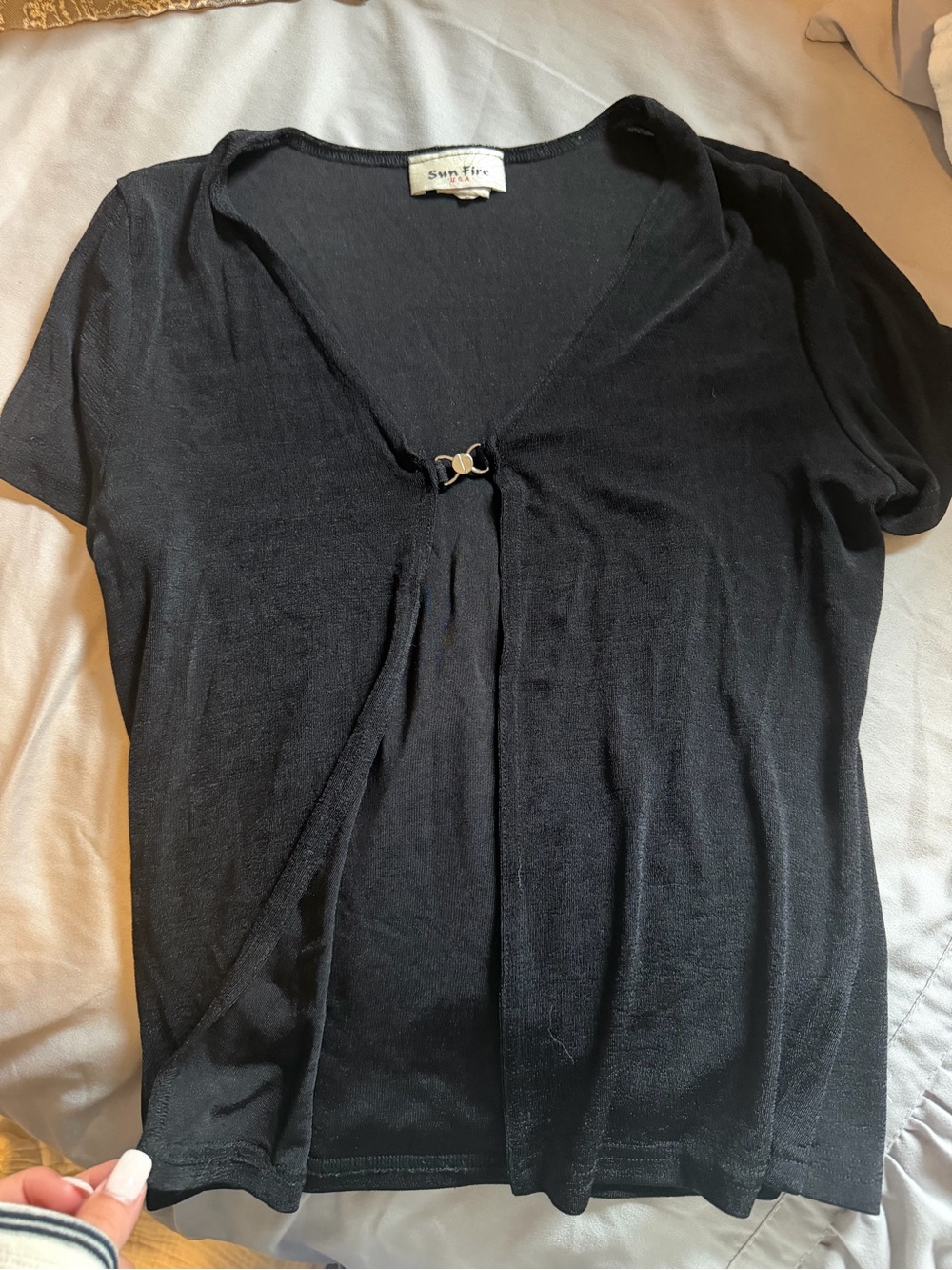Vintage Sun Fire Black Short Sleeve V-Neck Knit Top with Front Accent